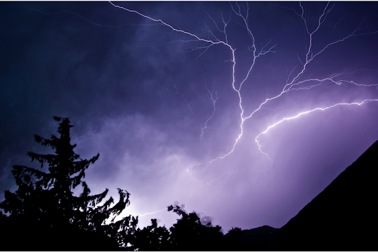 Dallas Swallowed by Storm: 200K Left in the Dark, Lengthy Power Outages Expected