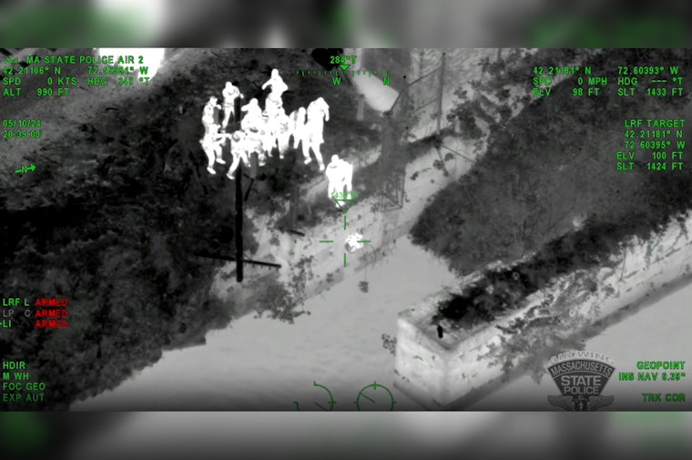 Daring River Rescue, MSP Air 2 and Holyoke Officers Save Fleeing Suspect from Icy Connecticut River