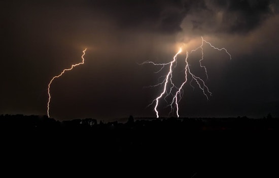 Deadly Storms Sweep Through East Tennessee and North Carolina, Leaving Destruction and Power Outages in 900-Mile Path