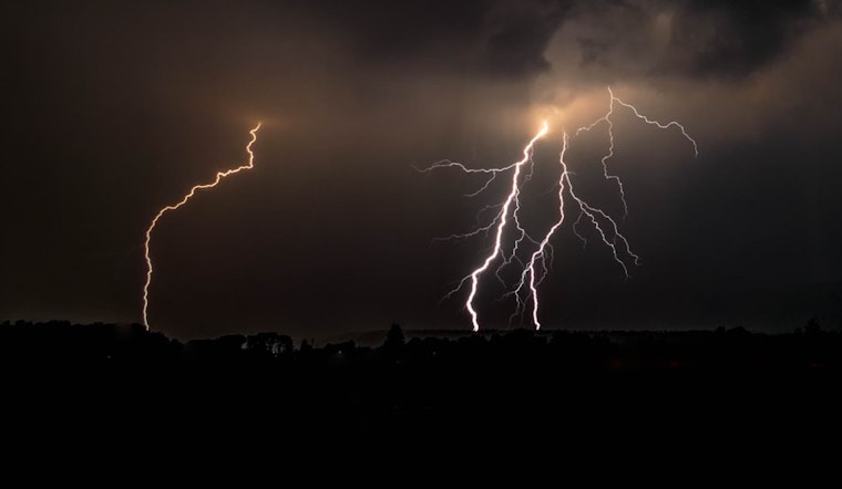 Deadly Storms Sweep Through East Tennessee and North Carolina, Leaving Destruction and Power Outages in 900-Mile Path