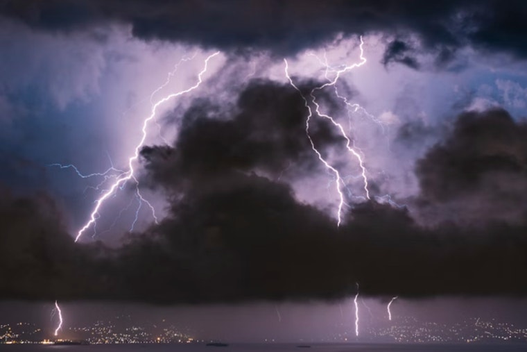 Detroit Braces for a Week of Fluctuating Weather, From Sunshine to Thunderstorms