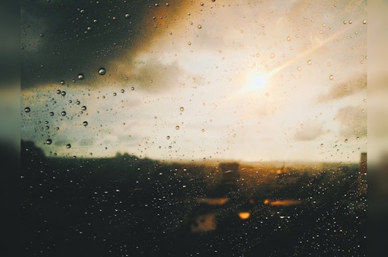 Detroit's Fickle Spring Forecast, Sunny Spells to Stormy Skies with Unsteady Temperatures Ahead
