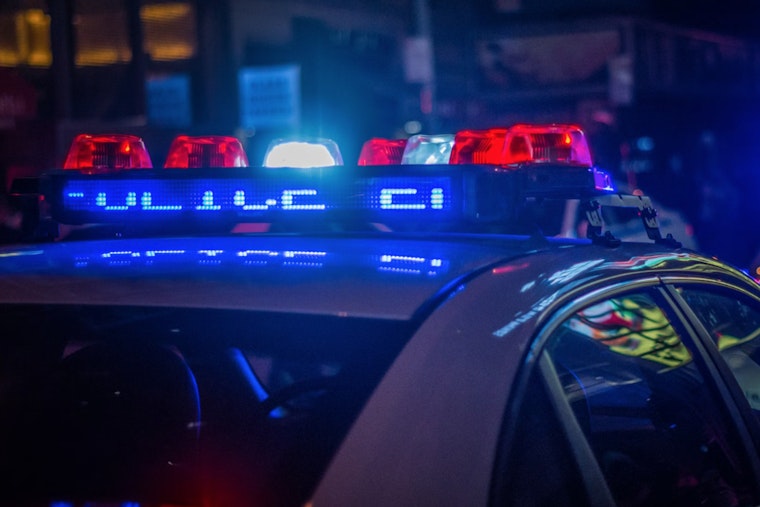 Driver Wounded by Gunfire Before Crash in Williamson County, Authorities Seek Motive and Witnesses
