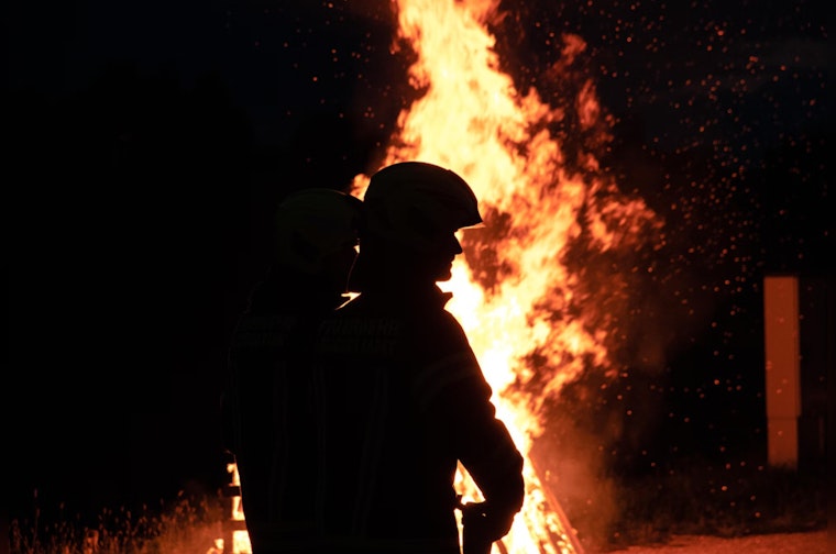 Explosion and Fire Startle Residents, Prompt Swift Action by San Antonio Firefighters