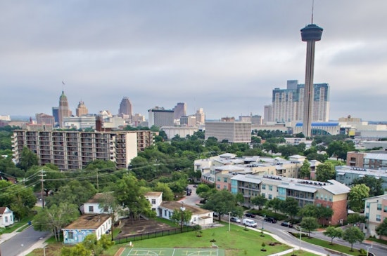 Foggy Mornings and Sweltering Afternoons, San Antonio’s Weather Dance Through Mid-May
