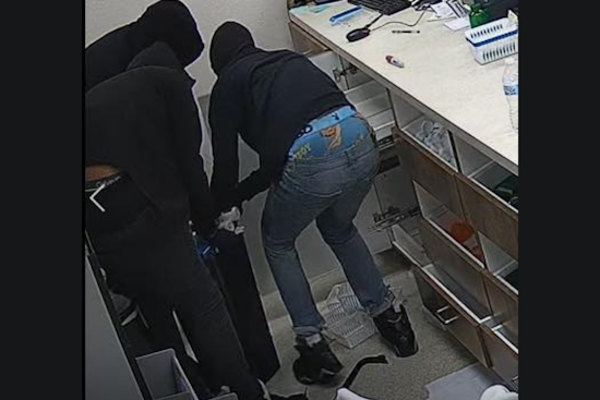 Fort Worth Police in Pursuit of Four Suspected Pharmacy Burglars in High-Stakes Prescription Drug Heist