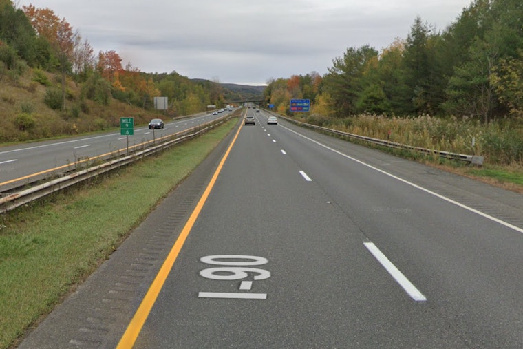Fuel Leak and Lane Closure on I-90 East in Lee, Massachusetts Following Multi-Vehicle Crash
