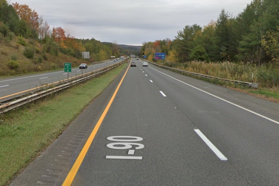 Fuel Leak and Lane Closure on I-90 East in Lee, Massachusetts Following Multi-Vehicle Crash