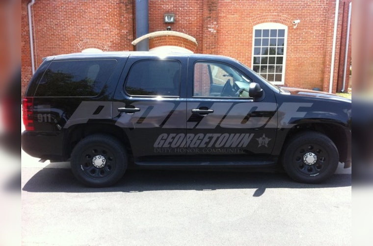 Georgetown Police Apprehend Burglary Suspect After Foot Chase and K9 Unit Assistance