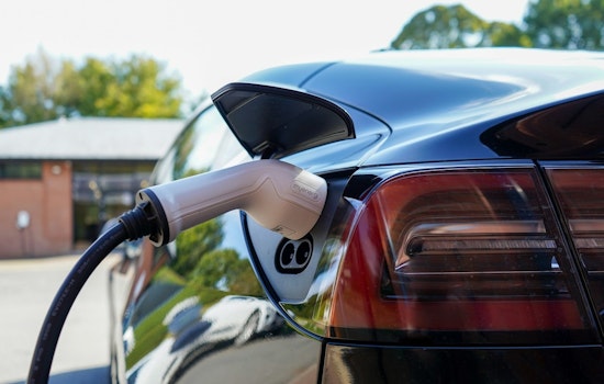 Gilbert Considers Implementing Fees at EV Charging Stations, Public Hearing Set for June