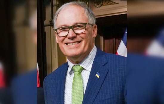 Gov. Inslee Champions Electric Ferries and Solar Energy in San Juan Islands Visit