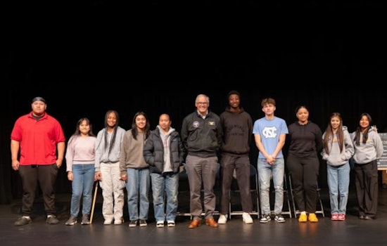 Gov. Inslee Tours Vancouver to Tackle Asthma, Housing, and Student Aid Challenges