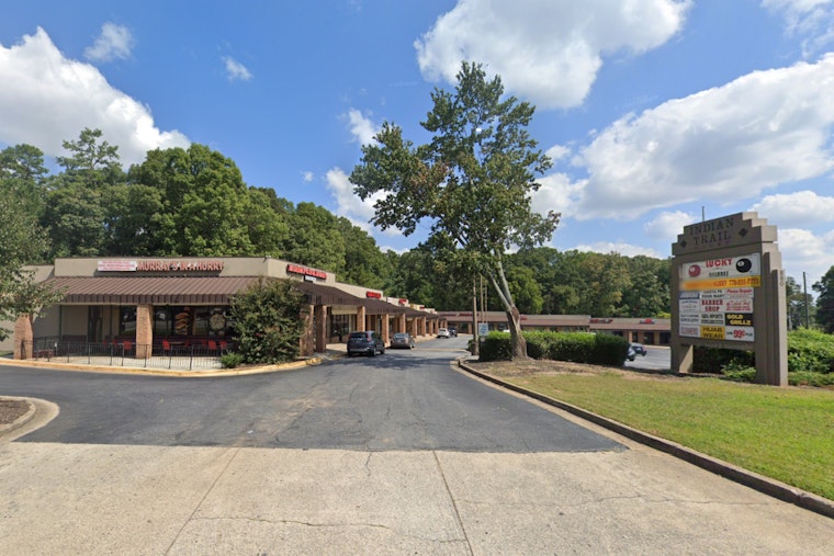 Gwinnett County Police Investigate Early Morning Killing of Duluth Man in Lilburn Shopping Center