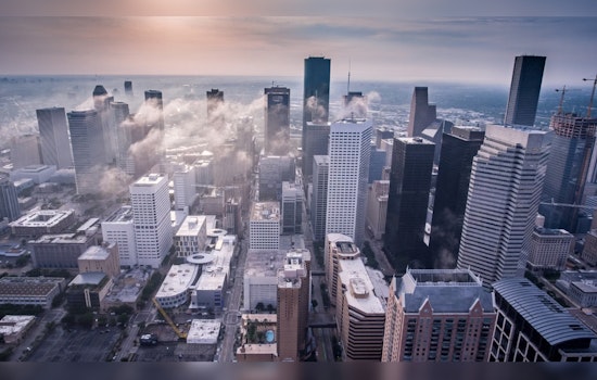 Houston Braces for Rain, Thunderstorms: NWS Predicts Tumultuous Weekend Weather Pattern