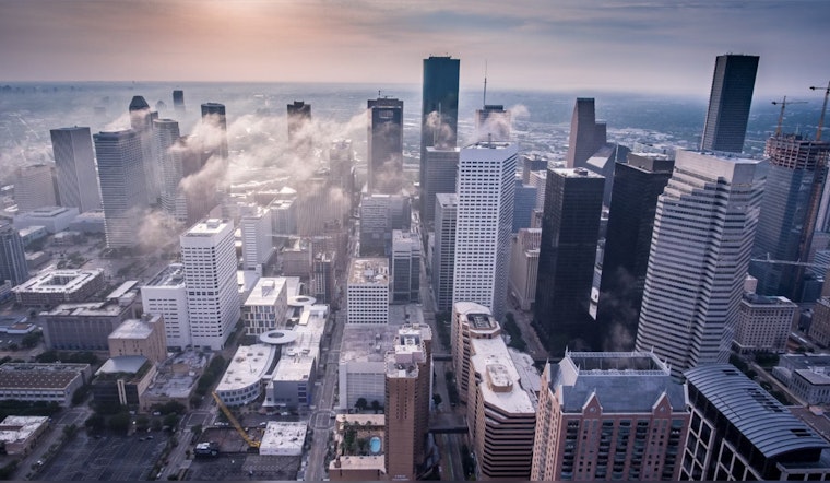 Houston Braces for Rain, Thunderstorms: NWS Predicts Tumultuous Weekend Weather Pattern