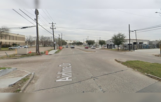Houston Firefighter Hospitalized After Independence Heights Building Blaze Causes $200K in Damages