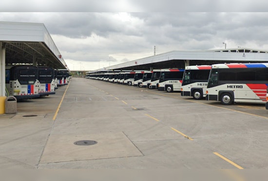 Houston Metro to Ditch Costly Red Bus Lanes for White Diamonds Despite Transit Speed Success