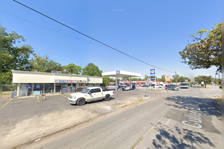 Houston Police Investigate Early Morning Fatal Shooting at Local Convenience Store