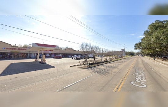 Houston Police Investigate Fatal Shooting at Gas Station, Victim Unidentified as Community Seeks Answers