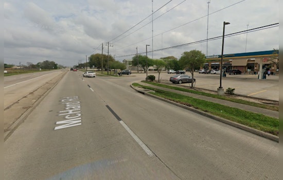 Houston Police Investigate Fatal Shooting in South Side Business Parking Lot
