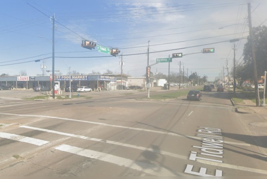 Houston Police Investigate Officer-Involved Shooting on East Tidwell, Suspect Injured