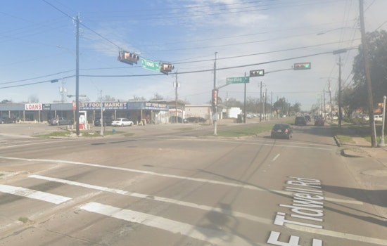 Houston Police Investigate Officer-Involved Shooting on East Tidwell, Suspect Injured