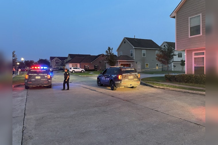 Houston Police Launch Manhunt After Woman Critically Wounded in Southeast Side Shooting