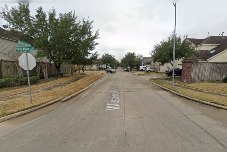 Houston Police Probe Deadly Double Shooting, Seek Early-20s Suspect Driving Gray Dodge Charger