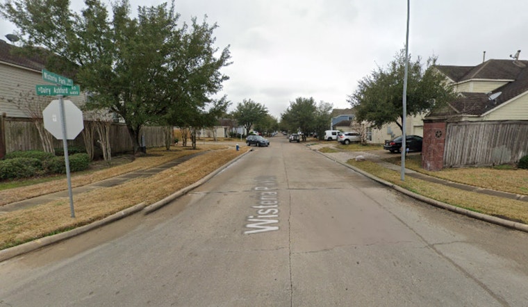 Houston Police Probe Deadly Double Shooting, Seek Early-20s Suspect Driving Gray Dodge Charger