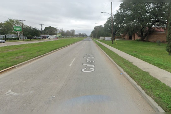 Houston Police Probe Death of Man Found Under SUV on Cullen Boulevard