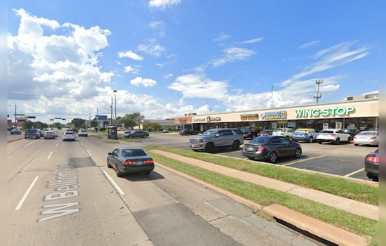 Houston Police Search for Shooter After Confrontation Outside Wingstop Turns Violent