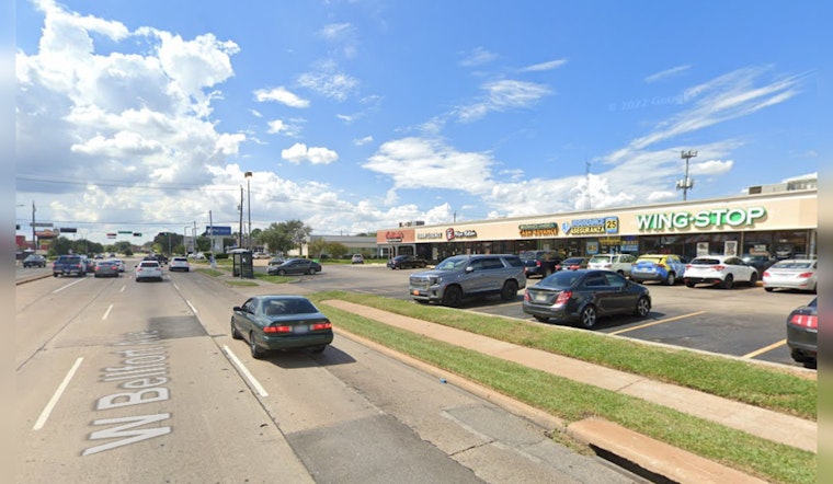 Houston Police Search for Shooter After Confrontation Outside Wingstop Turns Violent