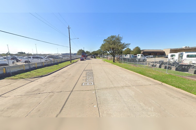 Houston Woman, 61, Fatally Injured by Pickup Truck in Tragic Brisbane Street Collision