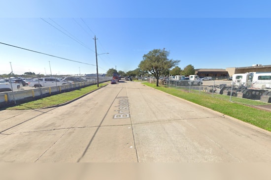 Houston Woman, 61, Fatally Injured by Pickup Truck in Tragic Brisbane Street Collision