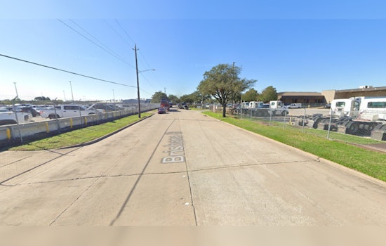 Houston Woman, 61, Fatally Injured by Pickup Truck in Tragic Brisbane Street Collision