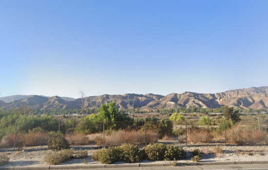 Human Remains Unearthed by Hiker in Los Angeles' Tujunga Wash, Cause of Death Under Investigation