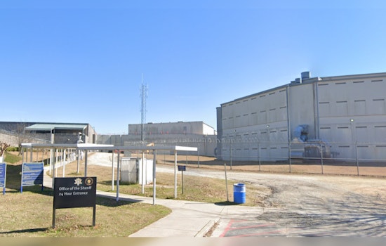 Inmate Charged with Felony Murder After Deadly Stabbing at Overcrowded Clayton County Jail