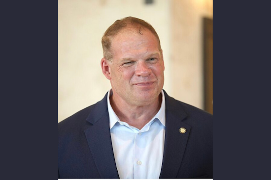 Knox County Commission Approves Mayor Jacobs' $1.1B No-Tax-Increase Budget with Educational and Infrastructure Focus
