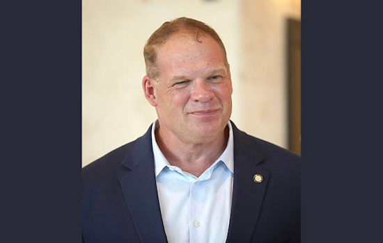 Knox County Commission Approves Mayor Jacobs' $1.1B No-Tax-Increase Budget with Educational and Infrastructure Focus