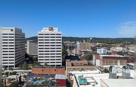 Knoxville Braces for Weather Whiplash: Rain, Thunderstorms, and Sunny Spells in Forecast