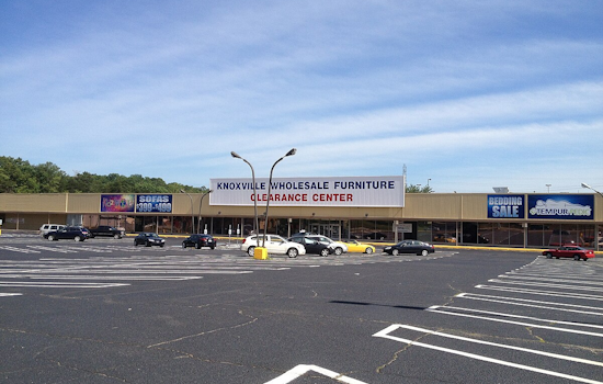 Knoxville Businesses and Residents Rally Against Proposed Downtown Parking Changes