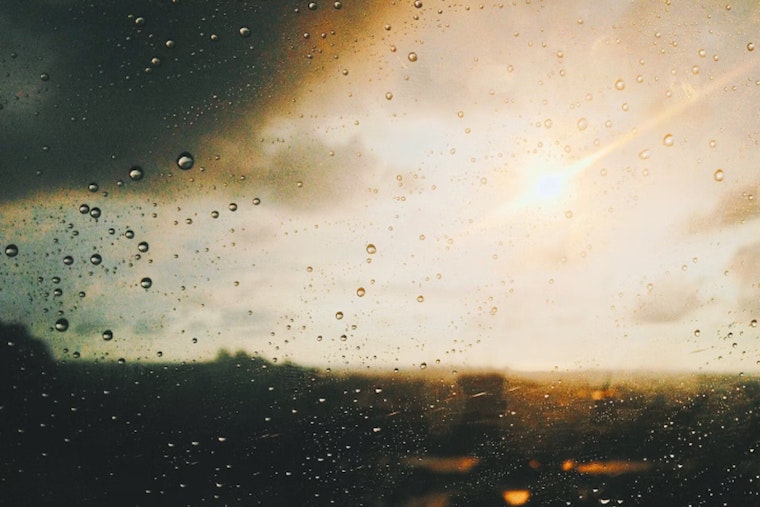 Knoxville's Week Ahead, A Meteorological Roller Coaster with Sun, Showers, and Storms