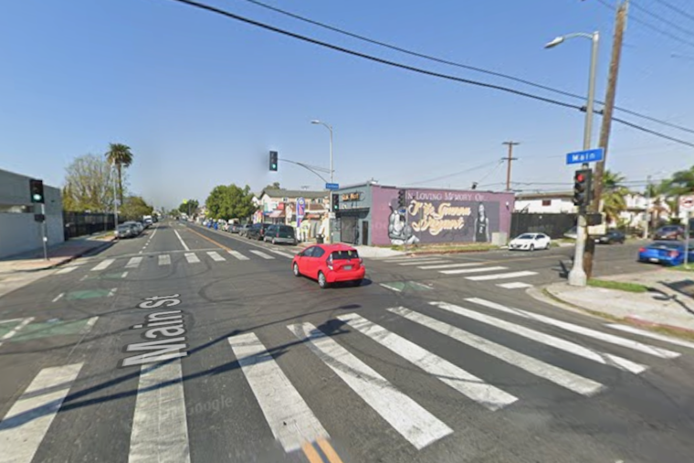 LAPD Officers Fatally Shoot Knife-Wielding Suspect in South Los Angeles, Investigation Underway