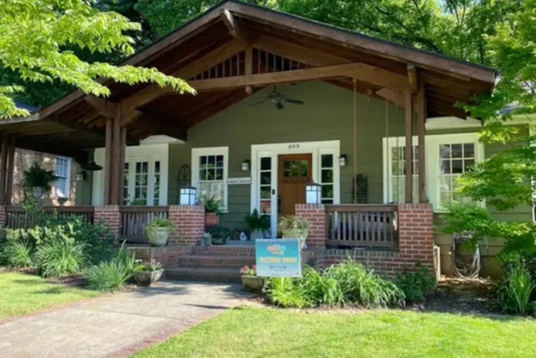 Live Like Anne Hathaway's Character, Atlanta Home from "The Idea of You" Now an Airbnb Gem