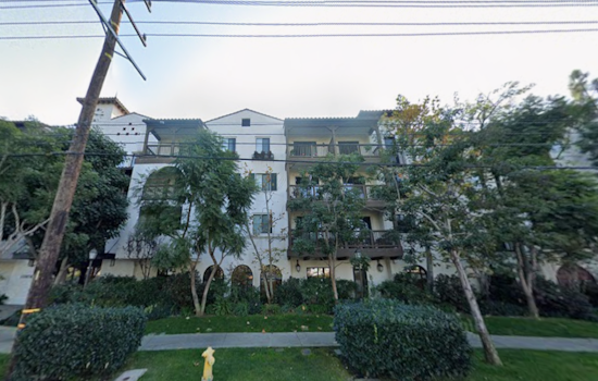 Los Angeles Fire Department Quickly Extinguishes Del Rey Apartment Fire, No Injuries Reported