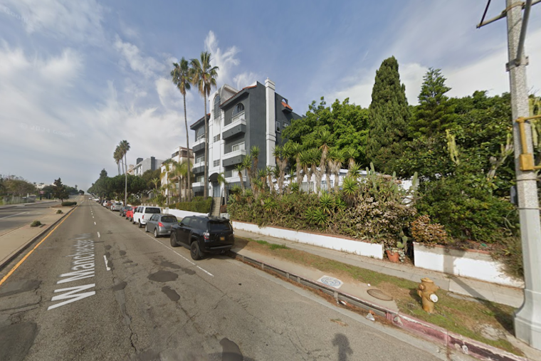 Los Angeles Firefighters Douse Westchester Garage Blaze in Under 20 Minutes, No Injuries Reported