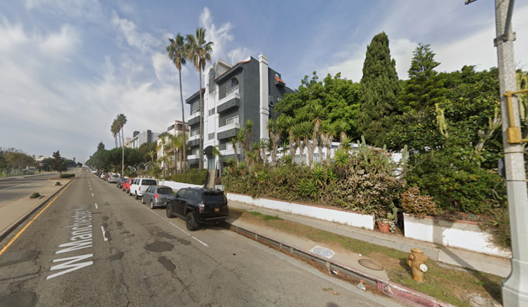 Los Angeles Firefighters Douse Westchester Garage Blaze in Under 20 Minutes, No Injuries Reported