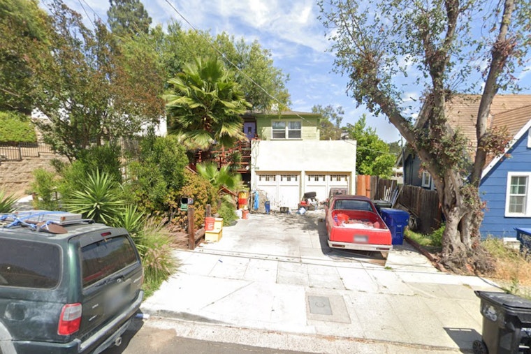 Los Angeles Firefighters Quickly Extinguish Highland Park Attic Fire, No Injuries Reported