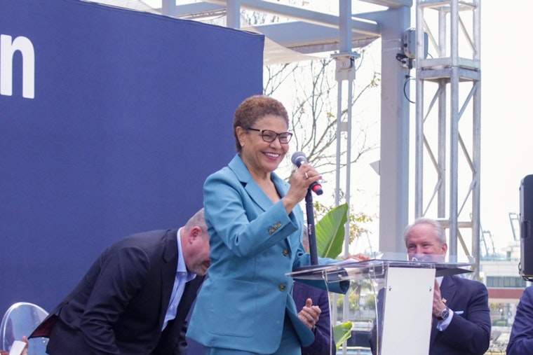 Los Angeles Mayor Karen Bass and Biden Administration Launch Amazon's Electric Truck Fleet for Greener Ports
