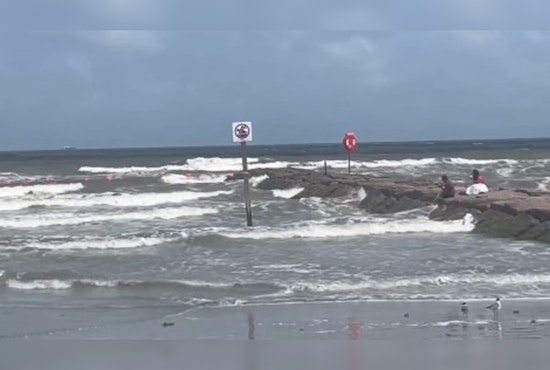 Louisiana Man Dies After Being Swept Away by Rip Current in Galveston During Holiday Weekend